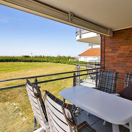 Strandpalais, 104 *